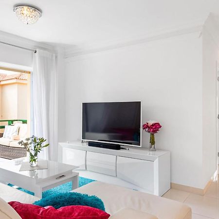 Cristismart Home Hi-End Services Media Streaming Лос Кристианос Экстерьер фото